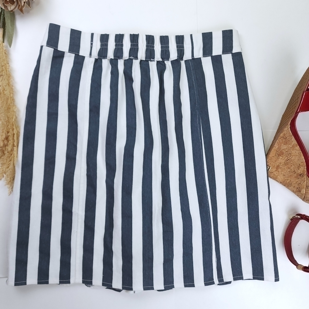 Listicle White Blue Chevron Skirt Sz S - Picture 7 of 11